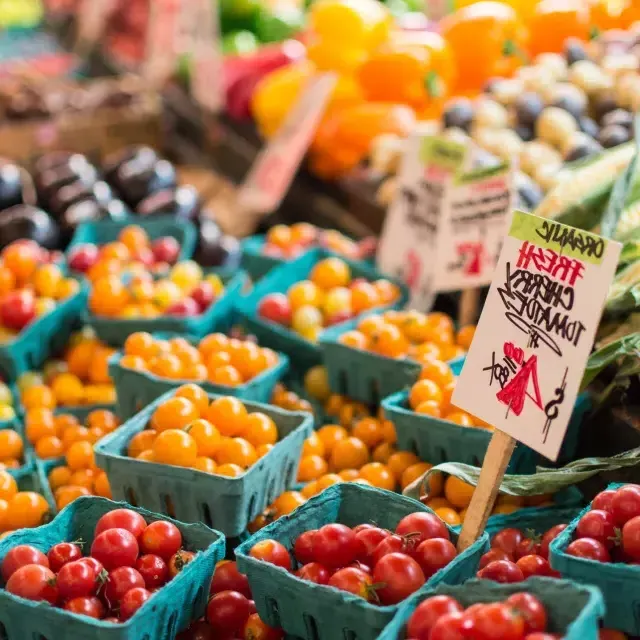 Tomates del mercado de agricultores